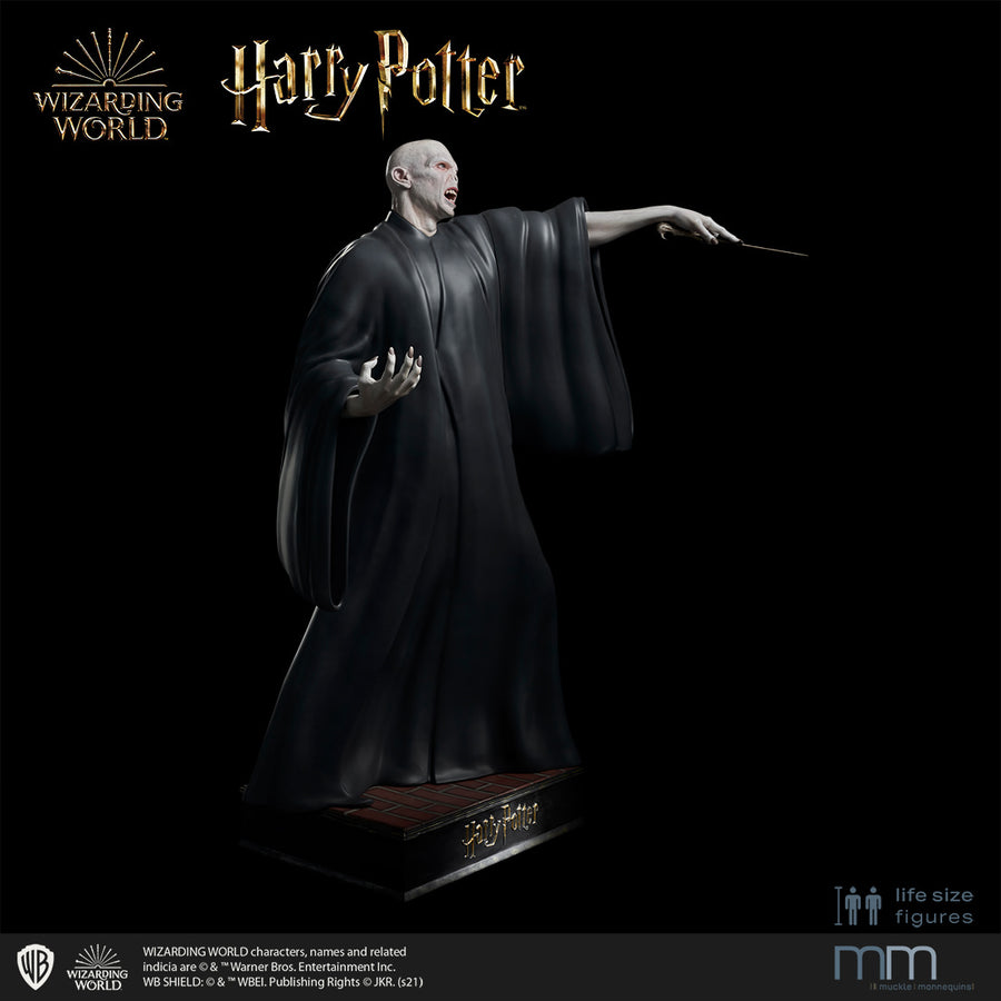 Voldemort ausdrucksstarke life-size statue seitlich mit Zauberstab