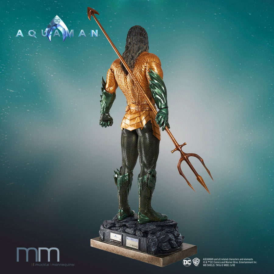 Life-Size Statue Aquaman Rückansicht