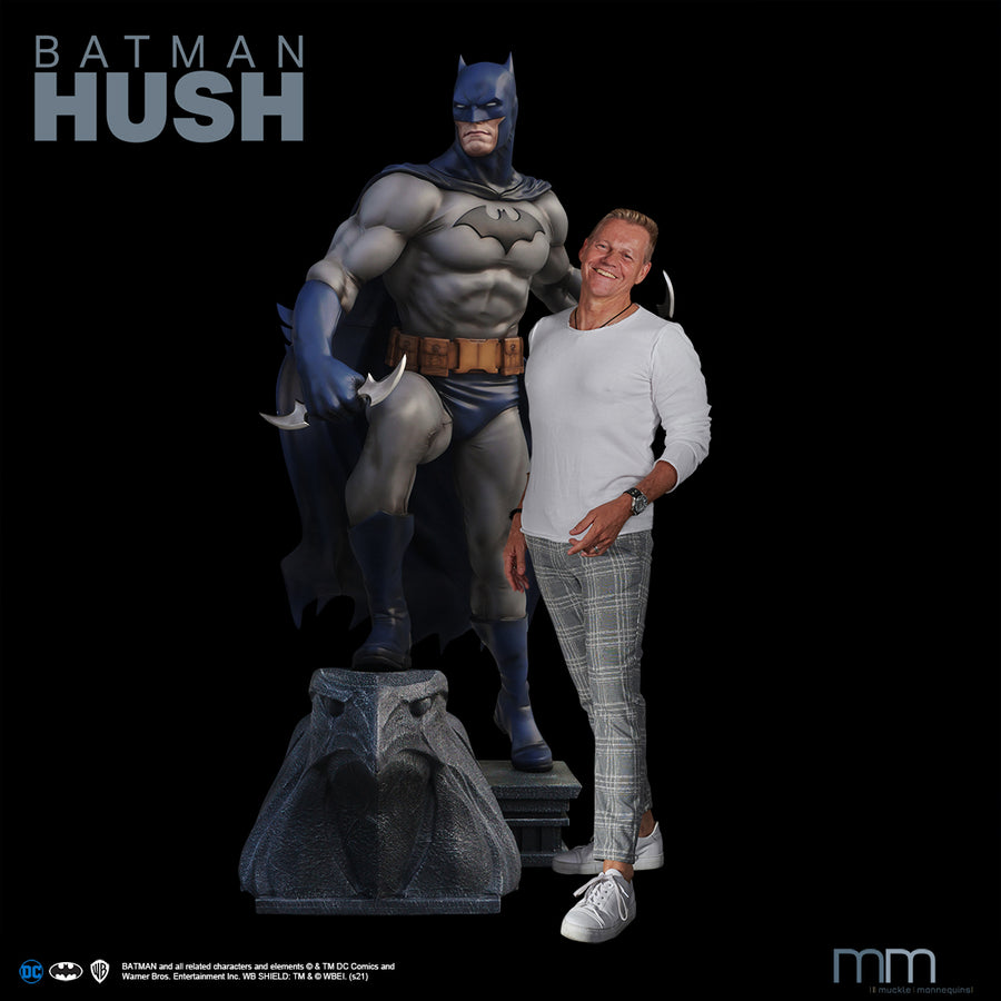 Batman Hush life-size figure mit Firmeninhaber Muckle