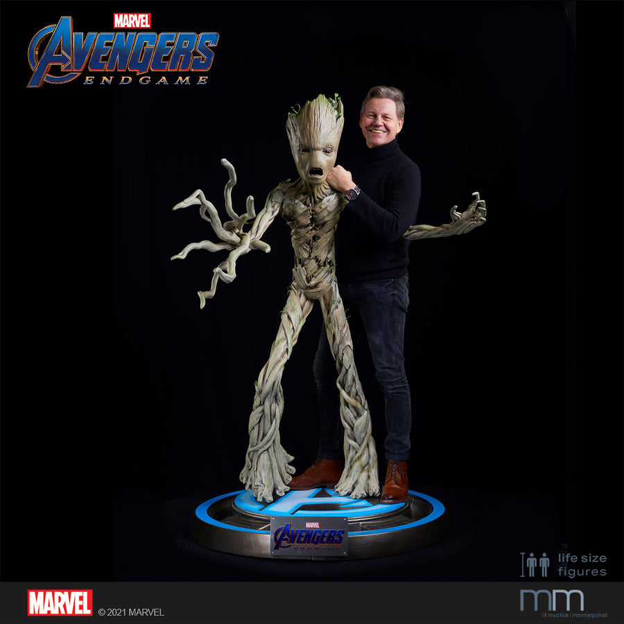 Life-Size Statue Groot Teenage Endgame mit Muckle