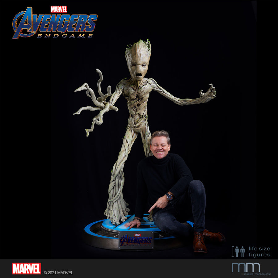 Life-Size Statue Groot Teenage Endgame mit Muckle